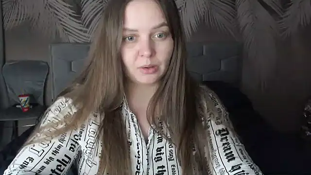uliastar online show from January 11, 2025, 12:18 pm