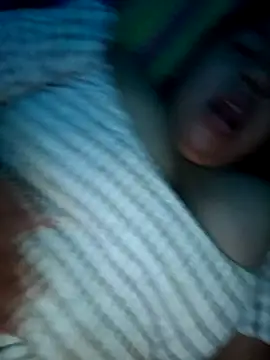 Snapshot of FerLu8 chatting on April 9, 2026, 4:12 am FerLu8 online show from April 9, 2026, 4:12 am