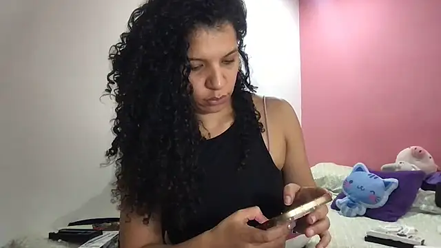 gatubelahot online show from February 27, 2025, 9:47 pm