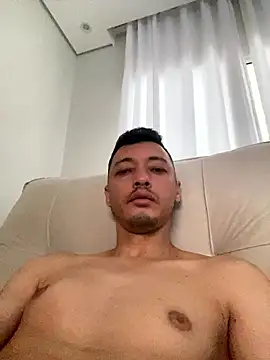 alexsandropllt online show from January 11, 2026, 9:58 am