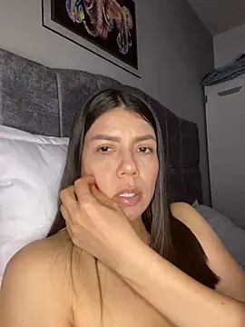 martina contreras online show from April 3, 2026, 10:08 pm