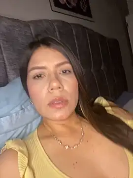 martina contreras online show from May 21, 2026, 7:04 am