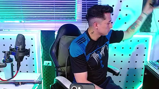 Darko0717 online show from January 9, 2026, 4:10 pm