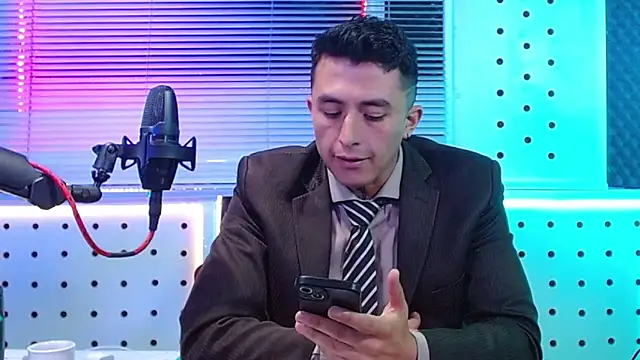 Darko0717 online show from April 16, 2026, 3:35 pm