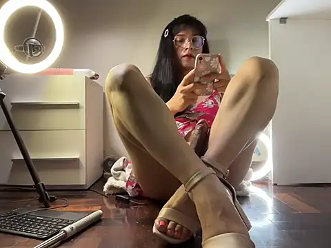 valeria lokitasexy online show from December 3, 2024, 3:20 am