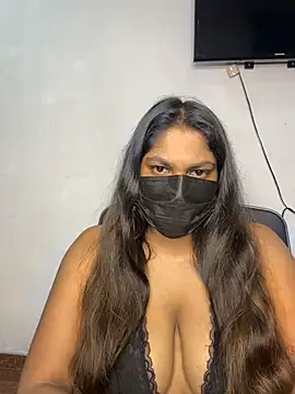 Snapshot of Black_Beauty997 chatting on December 15, 2025, 9:24 am Black Beauty997 online show from December 15, 2025, 9:24 am