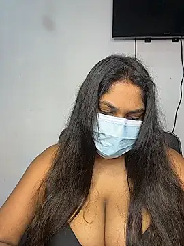 Snapshot of Black_Beauty997 chatting on January 10, 2026, 5:48 pm Black Beauty997 online show from January 10, 2026, 5:48 pm