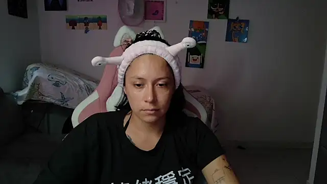 MommyMiaWs online show from June 25, 2026, 8:02 pm