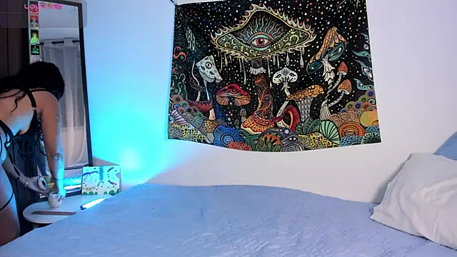 emilybae  online show from October 9, 2025, 11:58 pm