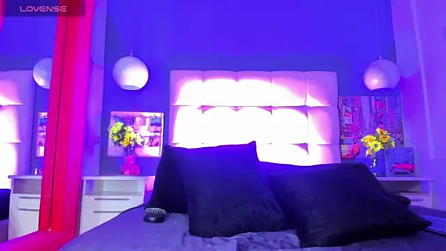 cinthya walker1 online show from February 20, 2026, 1:33 pm