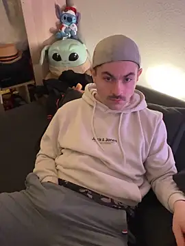 FunBoyPassiv online show from April 3, 2026, 3:48 am