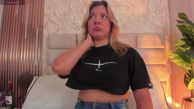 Gaia Stone online show from March 27, 2026, 10:59 am