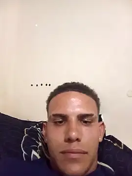 Snapshot of Linex06 chatting on February 26, 2026, 5:12 pm Linex06 online show from February 26, 2026, 5:12 pm