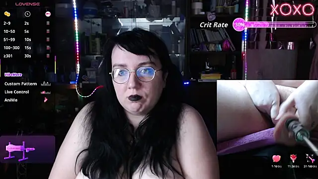 Snapshot of LeonaHarrison chatting on October 17, 2025, 12:01 am LeonaHarrison online show from October 17, 2025, 12:01 am