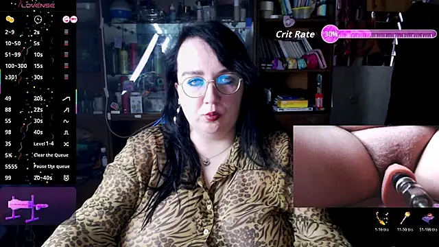 Snapshot of LeonaHarrison chatting on November 12, 2025, 1:28 am LeonaHarrison online show from November 12, 2025, 1:28 am
