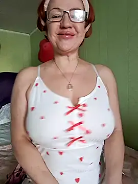 KiraXTender online show from February 14, 2026, 1:02 am