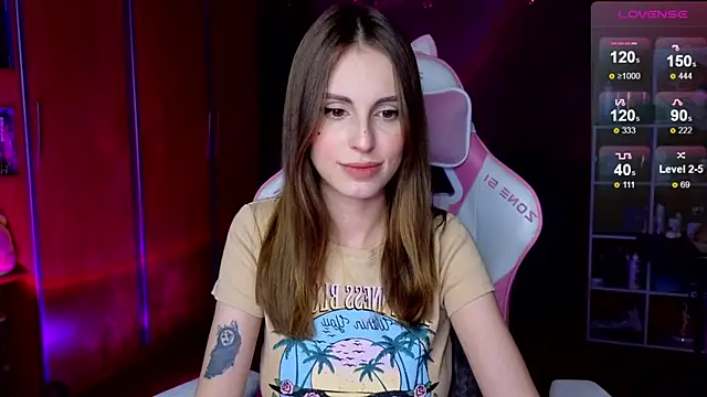 EdelineMaher online show from November 27, 2025, 3:14 pm