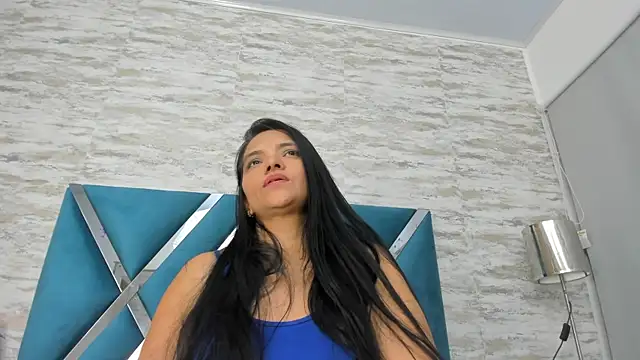 Snapshot of veronica_salas chatting on January 19, 2025, 1:00 am veronica salas online show from January 19, 2025, 1:00 am