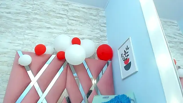 Snapshot of veronica_salas chatting on February 6, 2025, 8:56 pm veronica salas online show from February 6, 2025, 8:56 pm