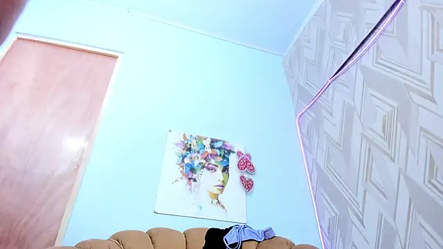 Snapshot of veronica_salas chatting on February 19, 2025, 12:03 am veronica salas online show from February 19, 2025, 12:03 am