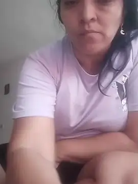 Snapshot of veronica_salas chatting on February 28, 2025, 3:04 pm veronica salas online show from February 28, 2025, 3:04 pm