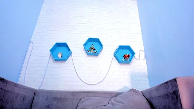 Snapshot of veronica_salas chatting on March 21, 2025, 9:01 pm veronica salas online show from March 21, 2025, 9:01 pm