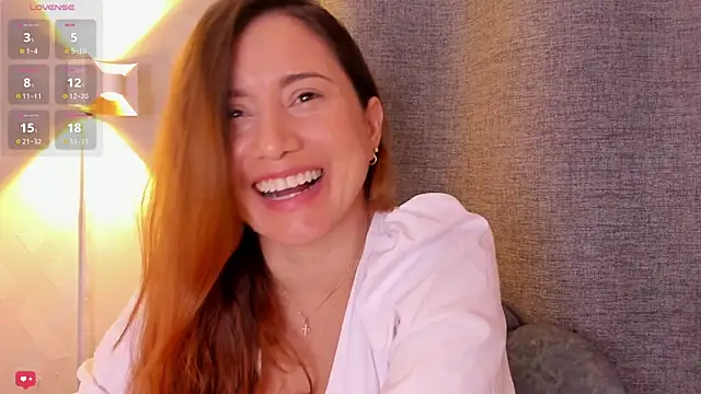 Angela smile online show from December 16, 2024, 4:38 pm