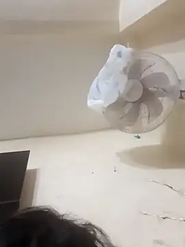 xxmoxxx online show from December 21, 2024, 8:43 pm