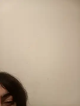 xxmoxxx online show from February 2, 2026, 7:01 pm