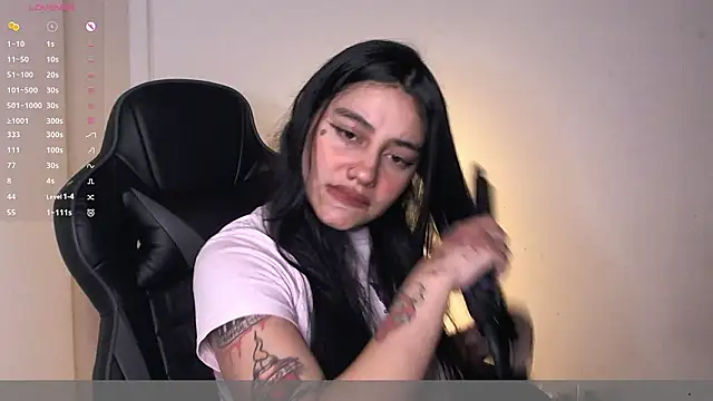 Snapshot of val_bardot chatting on February 20, 2026, 1:46 am val bardot online show from February 20, 2026, 1:46 am