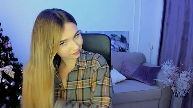 GracefulLook online show from January 10, 2025, 6:28 pm