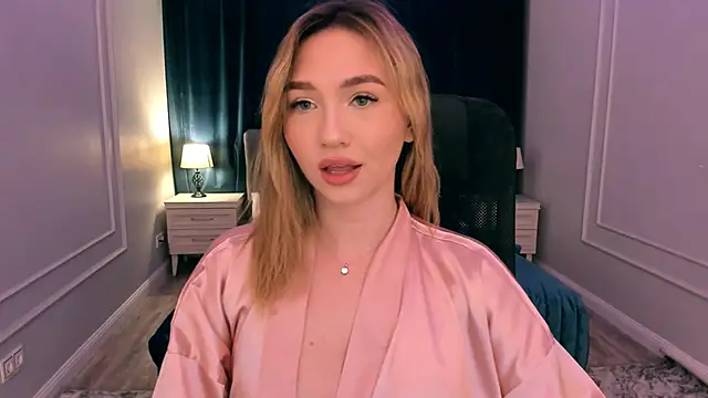 GracefulLook online show from January 25, 2025, 7:39 pm