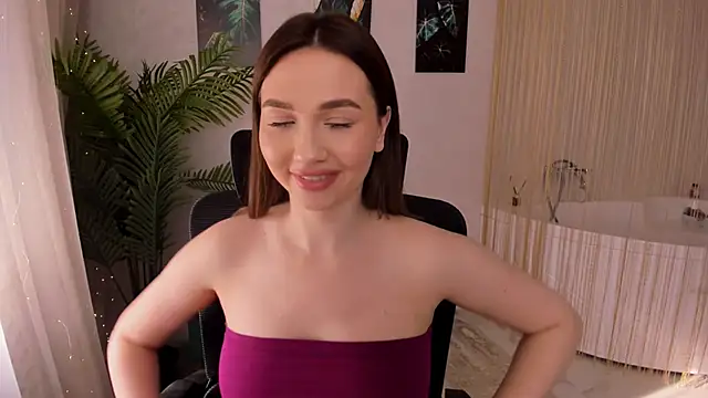 GracefulLook online show from February 24, 2025, 6:49 am