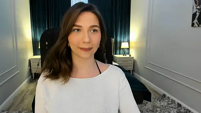 GracefulLook online show from March 2, 2025, 2:43 pm