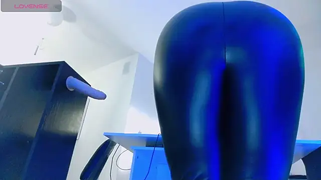 Snapshot of wickedxqueen chatting on April 6, 2026, 7:59 pm wickedxqueen online show from April 6, 2026, 7:59 pm