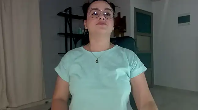 maela1 online show from December 20, 2024, 4:20 am