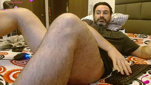 Snapshot of rodrher81 chatting on January 7, 2026, 12:29 pm rodrher81 online show from January 7, 2026, 12:29 pm