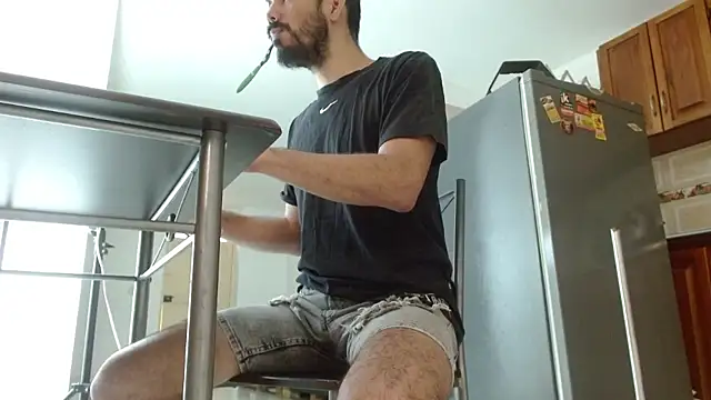 JohanyLatino online show from January 27, 2025, 3:50 pm