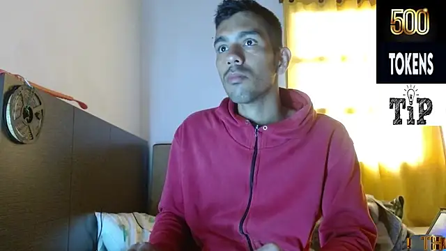 JohanyLatino online show from April 11, 2026, 8:57 pm