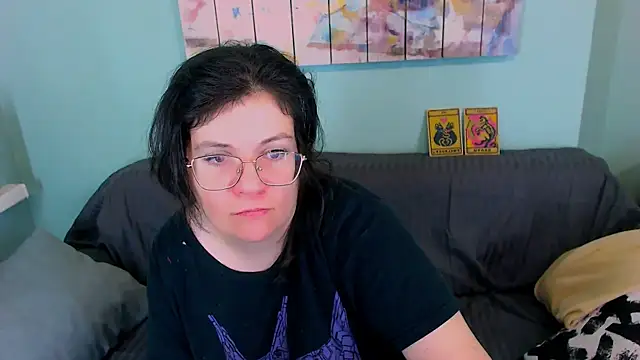 EverlyRays online show from March 24, 2026, 4:23 pm