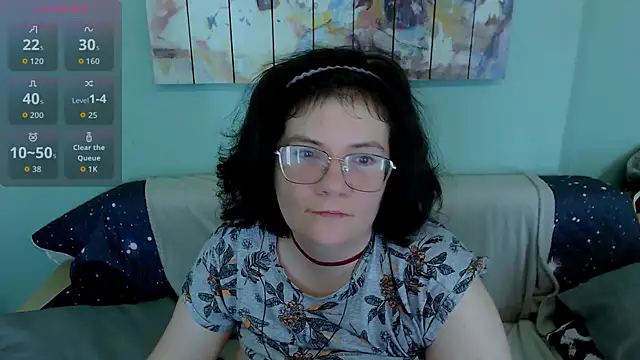 EverlyRays online show from July 6, 2026, 9:39 pm