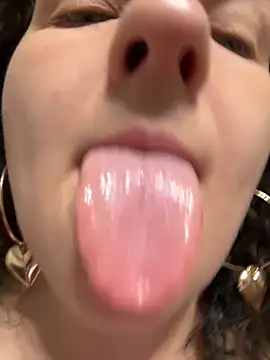 Taisia W online show from October 6, 2025, 6:11 am