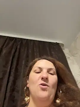 Taisia W online show from December 5, 2025, 4:36 pm