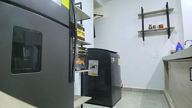 roxana collins online show from March 11, 2026, 2:28 am