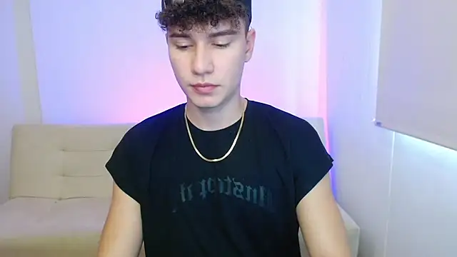 adrian morelly online show from April 10, 2026, 7:07 pm