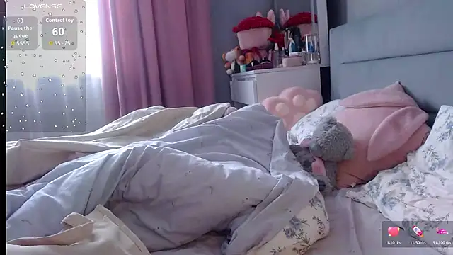 Snapshot of Viktoriiya_bald chatting on February 7, 2026, 12:09 pm Viktoriiya bald online show from February 7, 2026, 12:09 pm