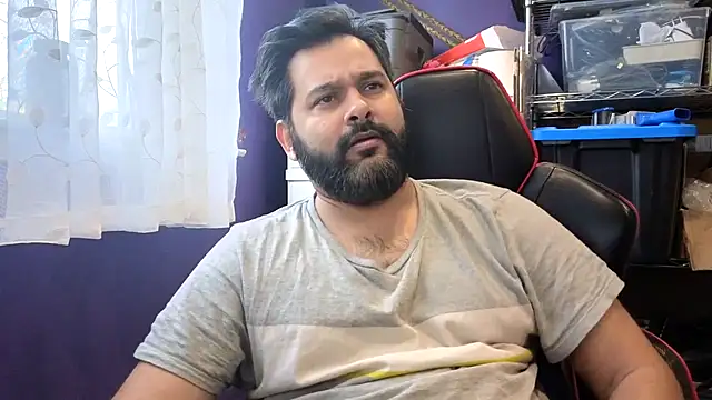 Sakhtlaundaz online show from December 2, 2025, 3:07 pm