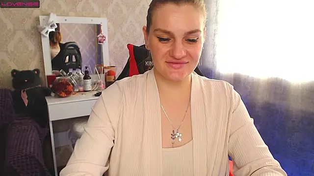 Snapshot of EndlessLustX chatting on February 21, 2025, 8:40 am EndlessLustX online show from February 21, 2025, 8:40 am