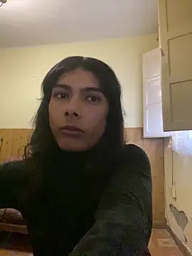 calliemaggotbone online show from April 9, 2026, 6:13 pm