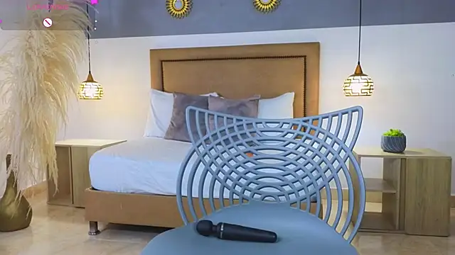 riley sierra online show from February 8, 2025, 3:31 pm